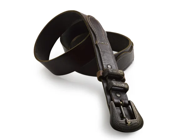 Cinturón de cuero marrón aislado sobre fondo blanco. —  Fotos de Stock