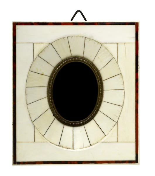 Antiguo marco de marfil antiguo sobre fondo blanco — Foto de Stock