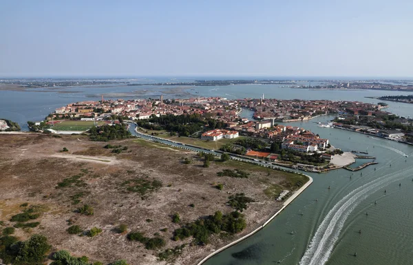 Italie, Venise, île de Murano et lagune vénitienne vue aérienne — Photo
