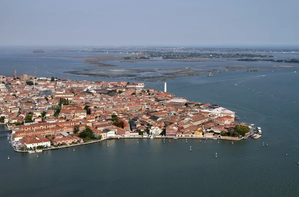 Italia, Venecia, Isla de Murano y vista aérea de la laguna veneciana — Foto de Stock