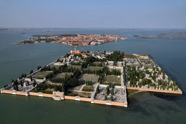 Italia, Venecia, Isla de Murano, Isla de San Michele (cementerio de San Michele) ) — Foto de Stock