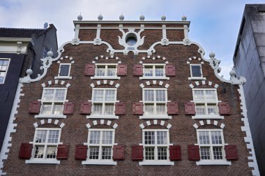Hollanda, amsterdam, eski bir özel taş ev cephe