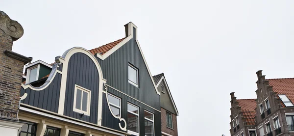 Holandsko, volendam (amsterdam), staré kamenné domky — Stock fotografie