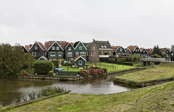 Holland, marken (amsterdam), tipikus holland kőházak — Stock Fotó