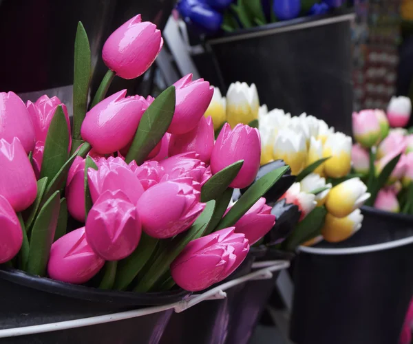 Holland Amsterdam, Flowers Market, wooden hand painted tulips — Stock Photo, Image