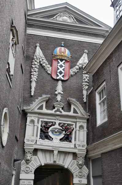Holandia, amsterdam, fasada 1581 stary dom — Zdjęcie stockowe