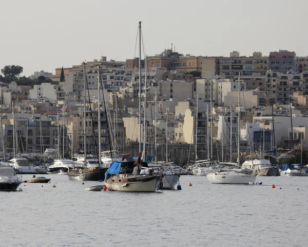 Malta Island, luxury yachts in La Valletta port — Stock Photo, Image