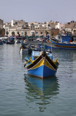 Malta Adası, marsaxlokk, ahşap balıkçı tekneleri limanda