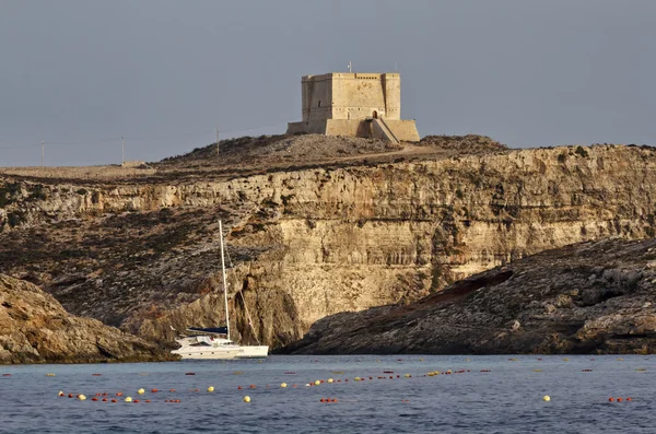 Île de Malte, vue sur le littoral rocheux nord de l'île — Photo