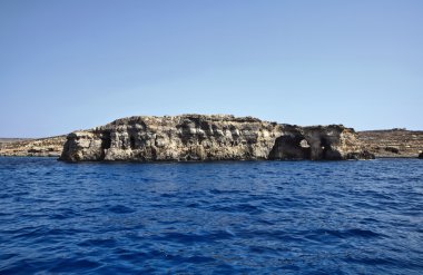 Malta, gozo Adası, Güney kayalık sahil şeridi görünümü