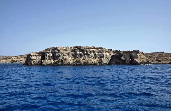 Malta, Isola di Gozo, veduta della costa rocciosa meridionale — Foto Stock