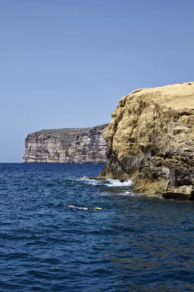 Malta, gozo island, pohled na jižním pobřeží ostrova — Stock fotografie