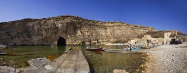 Malta, gozo Adası, dwejra iç lagün manzarasına