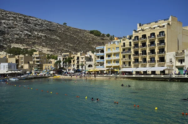 Мальта, остров Гозо, вид на город Xlendi — стоковое фото