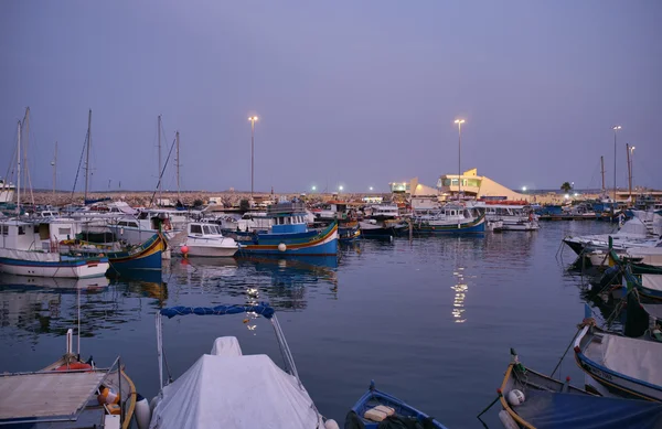 Malte, île de Gozo, vue sur le port de Ghajnsielem — Photo
