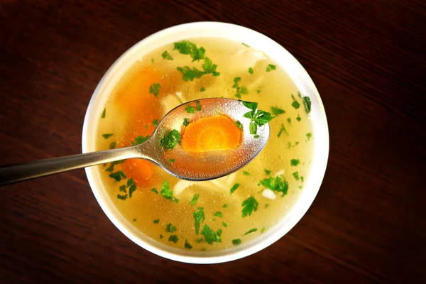 Tradycyjna zupa z kurczaka — Zdjęcie stockowe