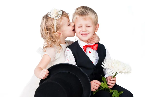 Kleine Herren und Dame Romantik isoliert auf weißem Hintergrund — Stockfoto