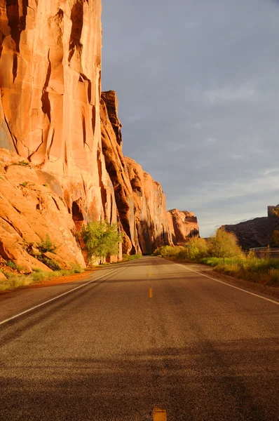 Wall street kayalıklardan yakınındaki moab — Stok fotoğraf