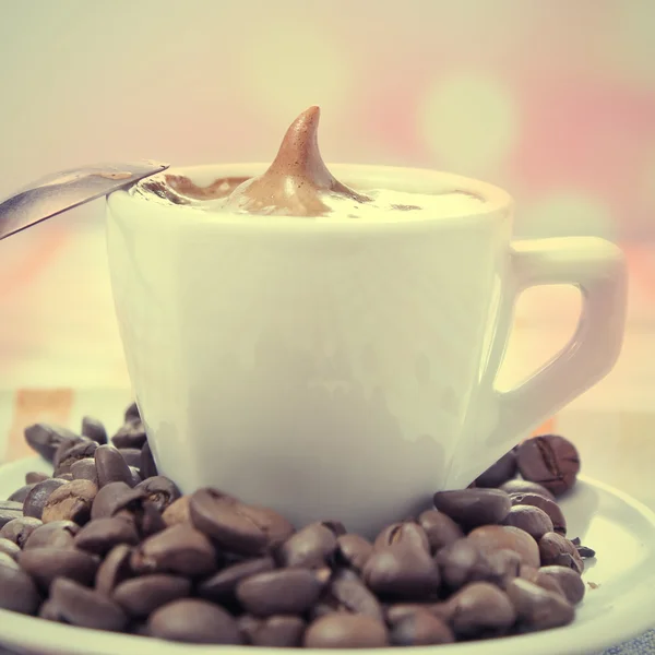 Koffiekopje en graan — Stockfoto