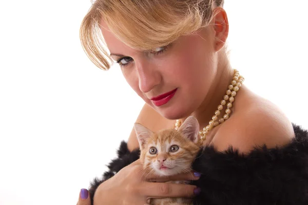Elegant woman with cat — Zdjęcie stockowe