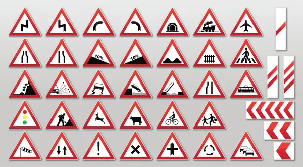 Verkehrszeichen - Warnungen — Stockvektor