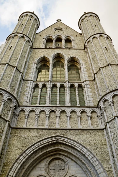 Kościół Matki Boskiej bruges, Belgia przód — Zdjęcie stockowe