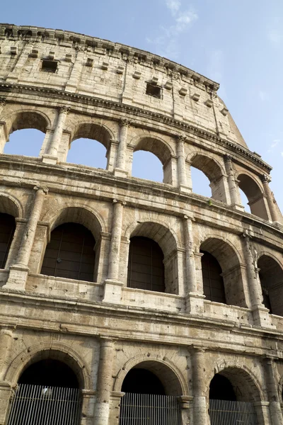 Roma Kolezyum Doğu görünümü