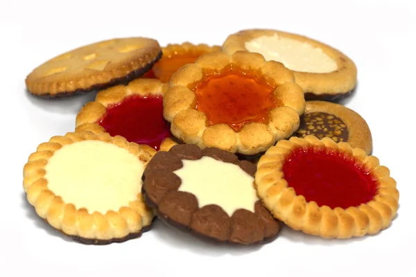 Cookies variados no fundo branco . — Fotografia de Stock