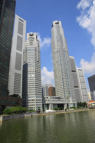 Felhőkarcoló a Hivatal a város — Stock Fotó