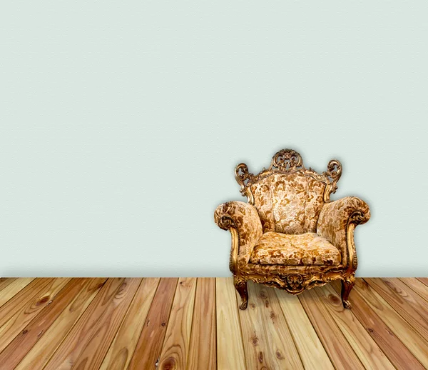 Klassiek interieur met een leunstoel — Stockfoto