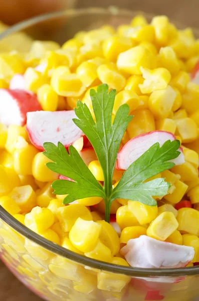 Salada com milho — Fotografia de Stock