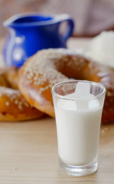 Milk in glass — Stock Photo, Image