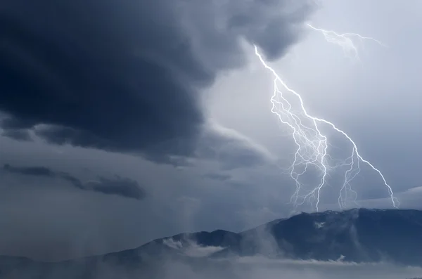 Storm in mountain — Stock Photo, Image