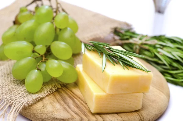 Kaas en druivenmost — Stockfoto