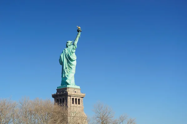 Манхэттенская статуя Свободы в Нью-Йорке — стоковое фото