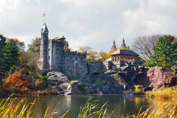 New Yorks manhattan central park belvedere castle — Stockfoto