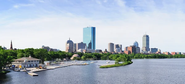 ボストン市のスカイラインのパノラマ — ストック写真