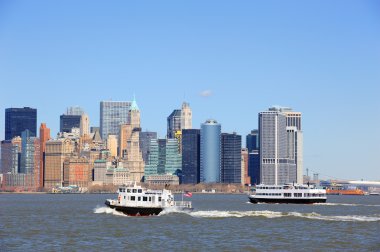 New York'un manhattan gökdelen ve tekne