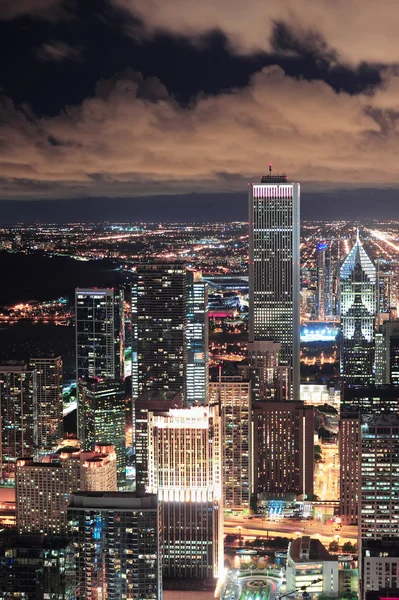 Chicago městskou letecký pohled za soumraku — Stock fotografie