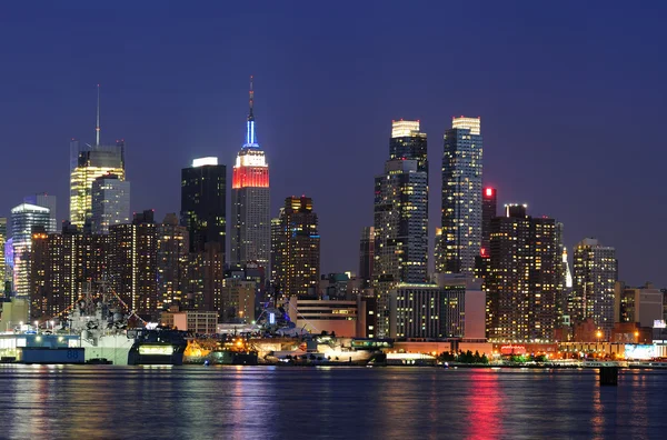 New York City Manhattan at dusk — Stock Photo, Image
