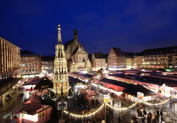 Christkindlesmarkt в Нюрнберзі, Німеччина Стокове Фото