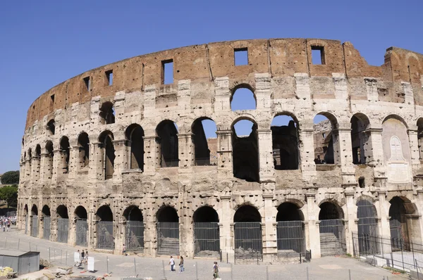 Coliseo en roma, italia — Foto de Stock