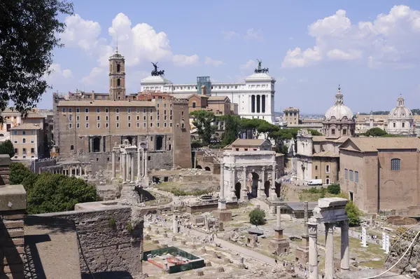 Foro romano en roma, italia — Foto de Stock