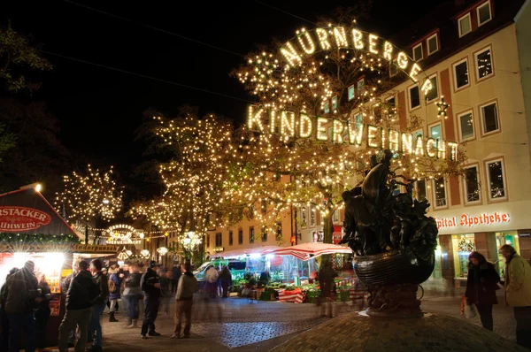 Illuminations de Noël à Nuremberg, Allemagne — Photo