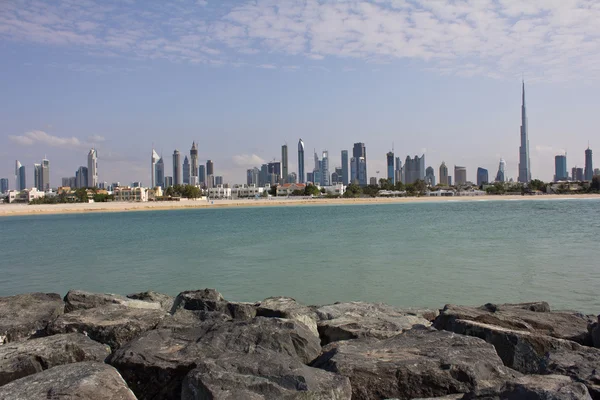 Utsikt över Dubai från havet — Stockfoto