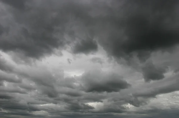 음산 한 하늘 — 스톡 사진