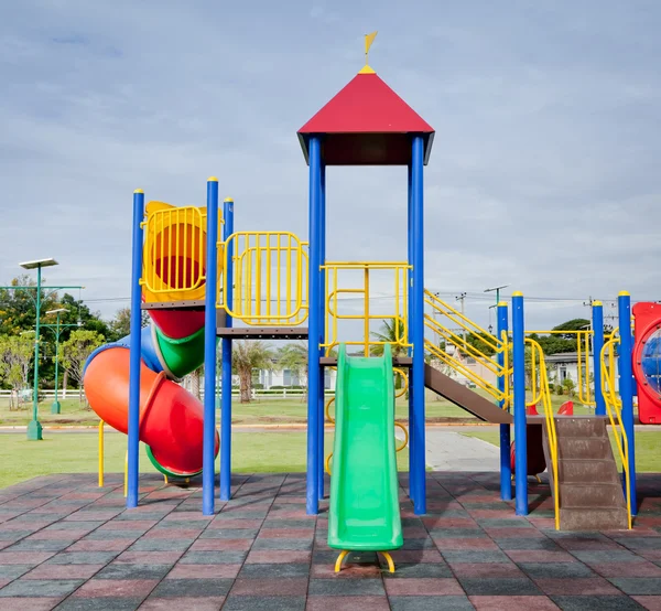 Kinderspielplatz — Stockfoto