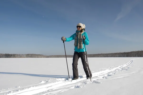 stock image The girl on skis