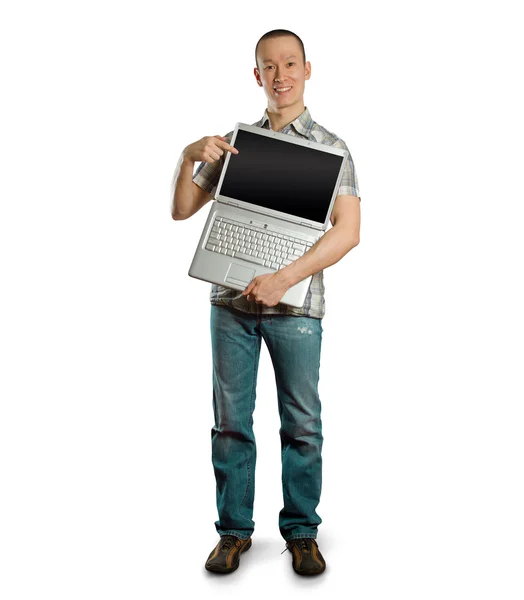 Uomo con un computer portatile aperto in mano — Foto Stock