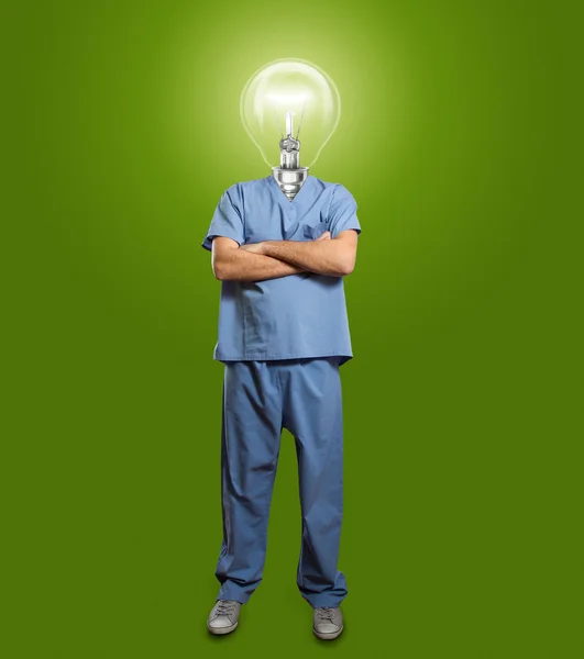 Lampe-tête médecin mâle — Photo